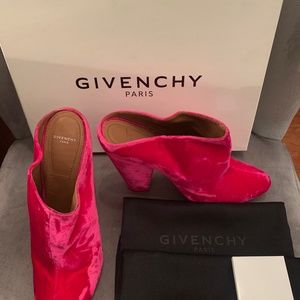 COPY - Givenchy Fash lab velvet mule
